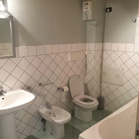 Ultracentral Old Town Apartment